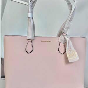 Michael Kors Sheila Large Tote Bag w/shopping bag